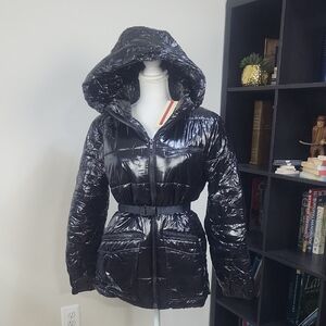 ATOIR SPORTS CLUB The Podium Puffer Belted Jacket Glossy Black